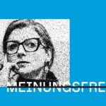 ein foto von francesca albanese vor einem blauen hintergrund mit rotem dreieck, darunter das wort meinungsfreiheit in weiß mit einem schwarzen strich durchstrichen